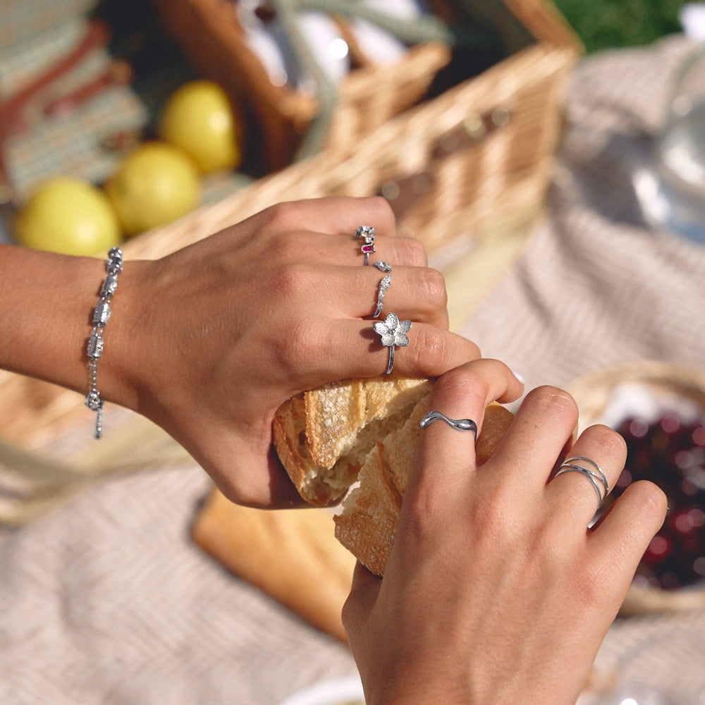 Blooming Silver Flower Ring