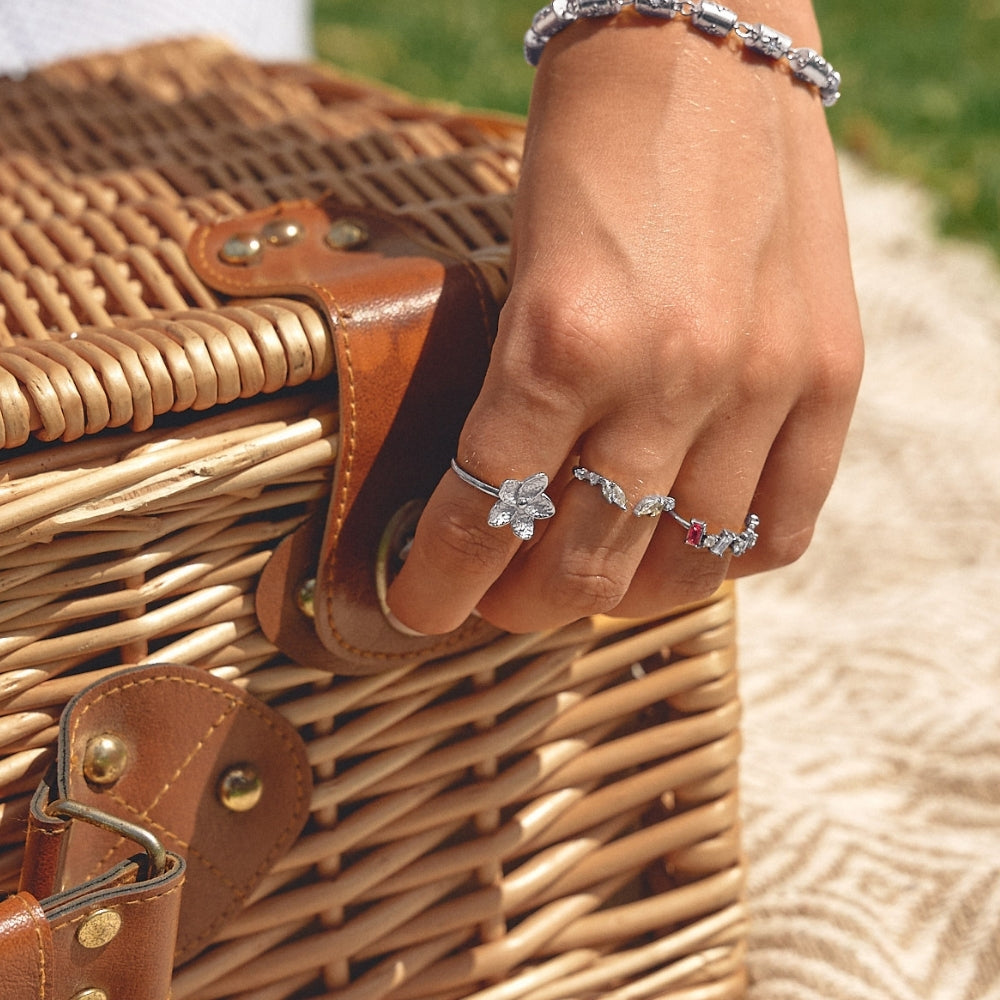 Blooming Silver Flower Ring