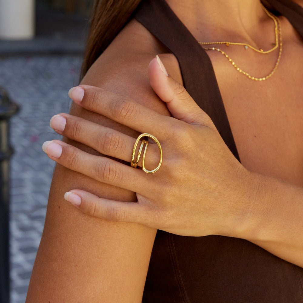 Ava Twisted Wave Ring - Beautiful Earth Boutique