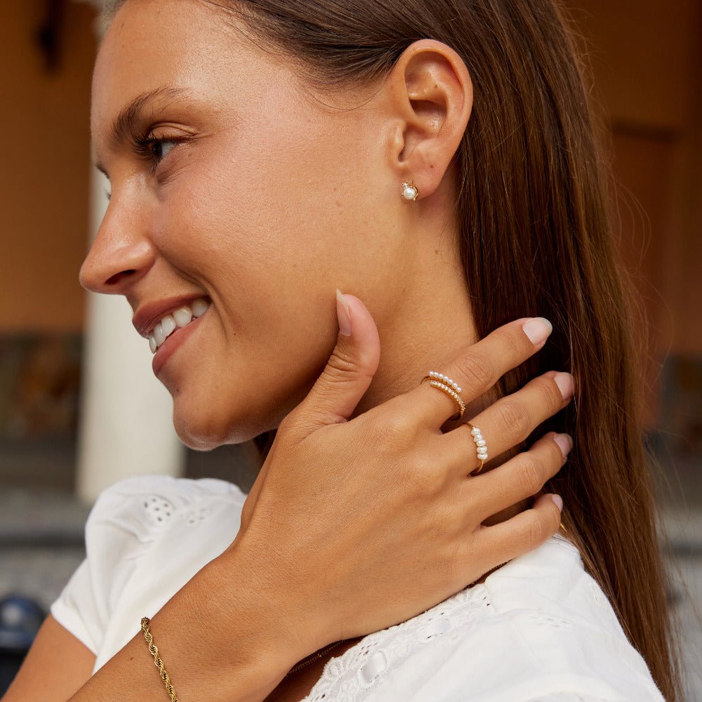 Pearl & Crystal Stud Earrings - Beautiful Earth Boutique