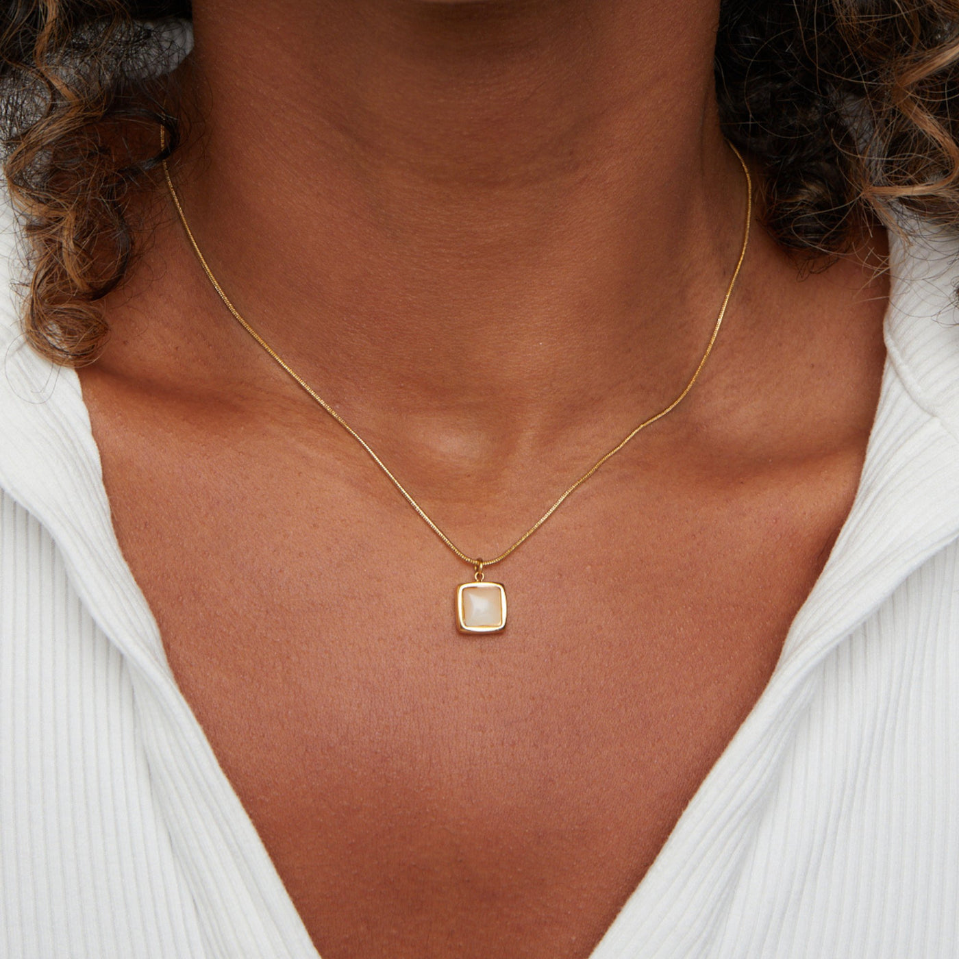 Riva Moonstone Pendant Necklace - Beautiful Earth Boutique